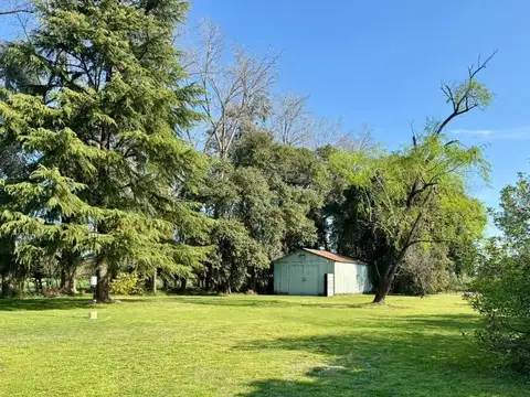 Casa 6 ambientes con 2 baños