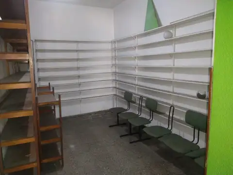 Local en Alquiler 45 años