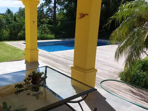 Casa 4 ambientes con 4 baños