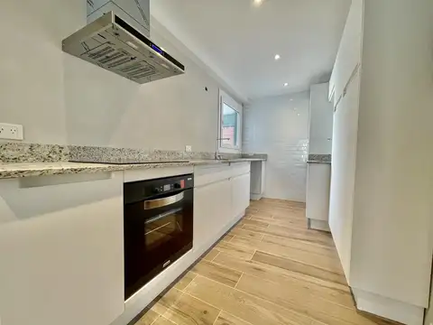 Departamento de 3 Ambientes, reciclado a nuevo en Olivos