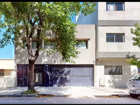 Casa en Alquiler en La Plata [Cod: 215]