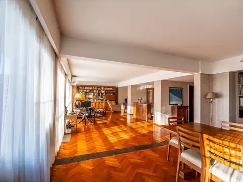 Departamento en Venta de 5 ambientes