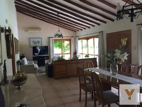Casa en Venta de 5 dormitorios