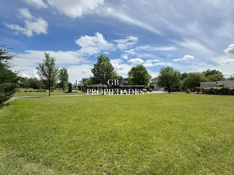 Ayres Plaza 800