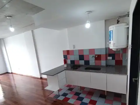 Av Brasil 1500, Piso 2
