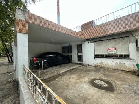 Casa 6 ambientes con 1 baño