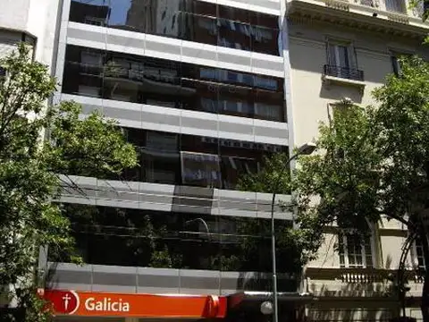 Av. Córdoba 1400, y Uruguay Excelente Edificio en Tribunales!
