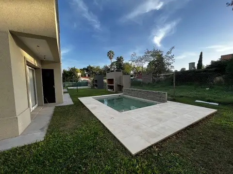 Casa en Venta en Funes, USD 260.000