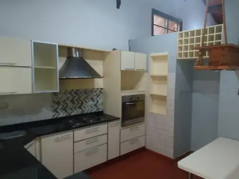 Casa en Venta con 4 cocheras