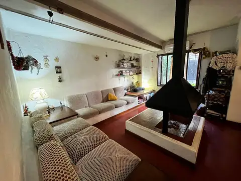 Yapeyu 795 , Piso PB