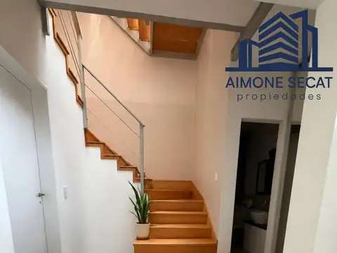 Casa 7 ambientes con 3 baños