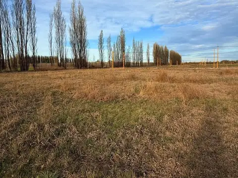 RE/MAX VENDE TERRENO EN LOTEO LA RUFINA