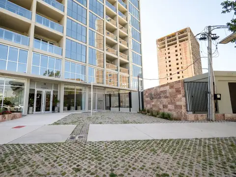 Calle 1º de Enero 2400