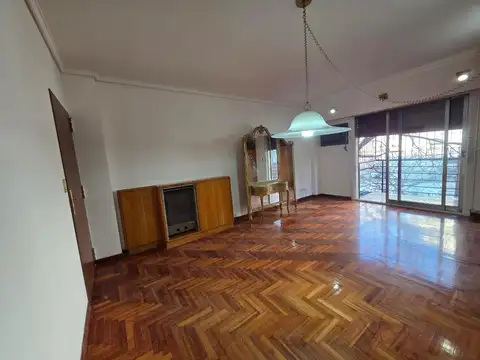 Departamento 4 ambientes con 2 baños