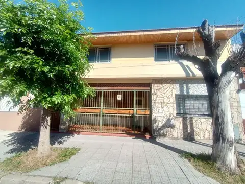 VENTA CASA 3 AMBIENTES  VILLA INSUPERABLE