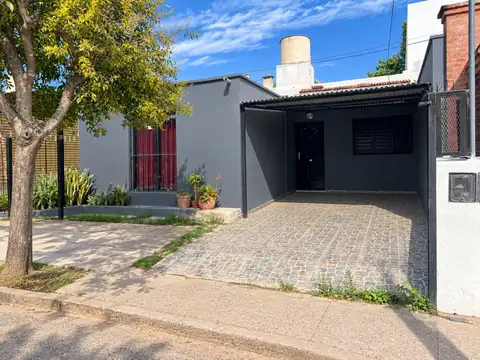 VENTA CASA 2 DORM A REFACCIONAR MATIENZO CORDOBA