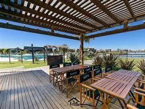 Av Sargento Cabral 5600