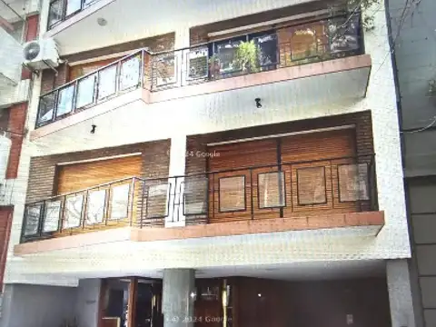 Piso 4 ambientes, cochera y baulera - IMPECABLE