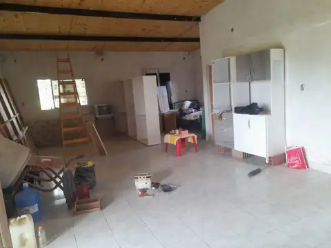 Casa 2 ambientes con 1 baño