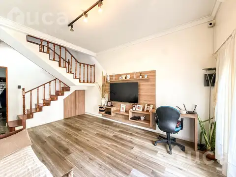 Casa 3 ambientes con 2 baños