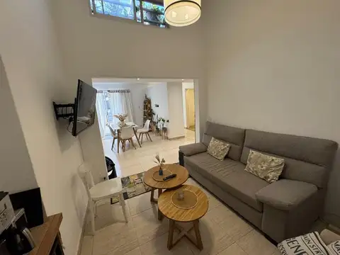 Depto Tipo Casa en Venta 27 años
