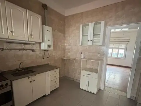Depto Tipo Casa en Alquiler de 3 ambientes