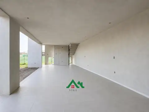 Casa 5 ambientes con 2 baños