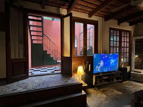 Depto Tipo Casa en Venta en San Telmo, USD 110.000