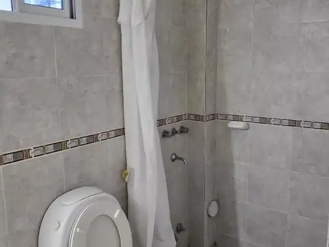 Departamento 18 ambientes con 6 baños