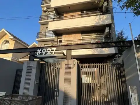 150 9200, Piso 0