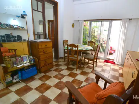 Casa 4 ambientes con 1 baño