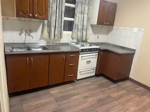 VENTA CASA 2 DORMI ALBERDI
