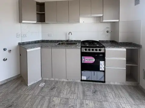 Departamento en Alquiler en Parque Patricios, $ 600.000