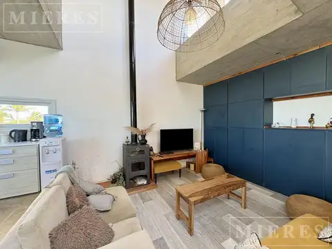 Casa 4 ambientes con 3 baños