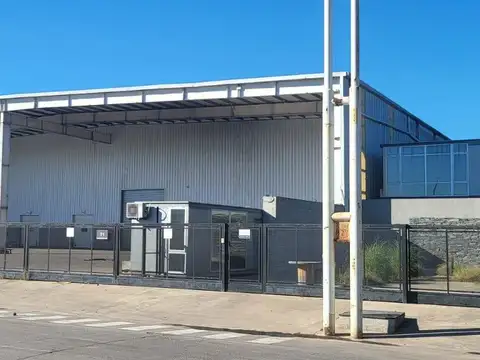 Alquiler de Nave Industrial en Polo industrial Ezeiza de 6.500m2. Excelente estado!