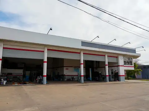 SE VENDE IMPONENTE GALPON SOBRE RUTA NACIONAL 8