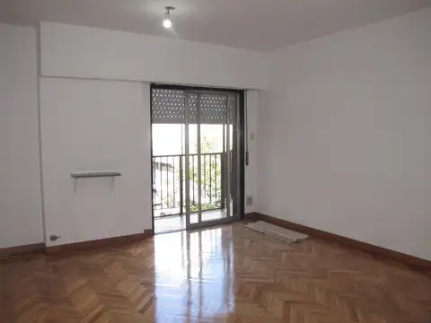 Departamento en Alquiler en Monte Castro, $ 850.000