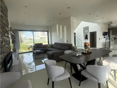 Casa en Venta en Canning, USD 495.000