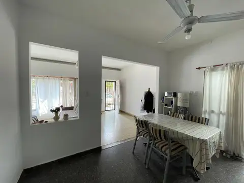 Casa 3 ambientes con 1 baño