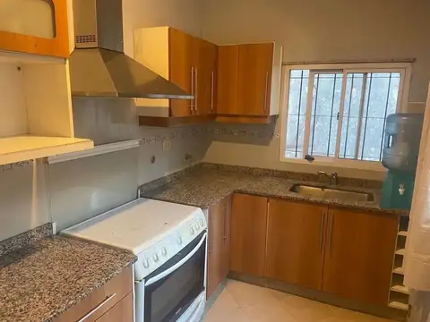 Depto Tipo Casa en Venta en El Palomar, USD 69.500