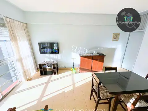 Bolivar 1200, Piso 7