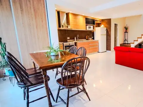 Venta PH tipo casa dentro de un barrio cerrado