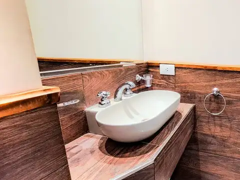 Depto Tipo Casa en Venta con 1 cocheras