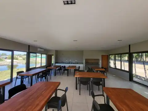 ESPECTACULAR TERRENO EN BARRIO PRIVADO ENTREVIDES