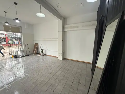 Local en Alquiler en San Antonio de Padua, $ 600.000