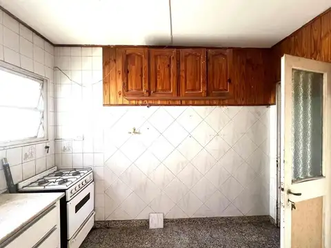 Beron De Astrada 2444