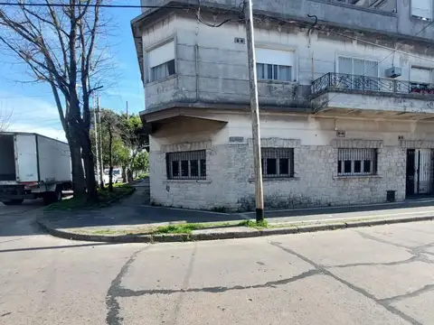 MOLNEDO 1800, Piso PB