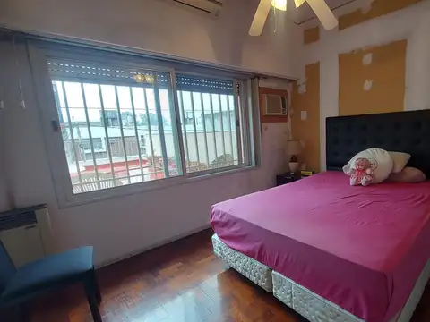 Venta PH de 3 Ambientes con terraza en 2d piso por escalera o montapersona y lavadero