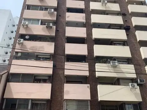 Obligado 14 , Piso 4