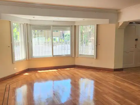 Casa 6 ambientes con 4 baños